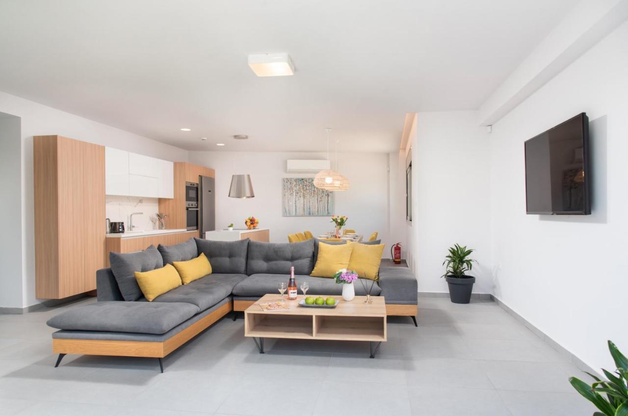 Villa Ampela By Posarellivillas Agia Marina  Exterior photo