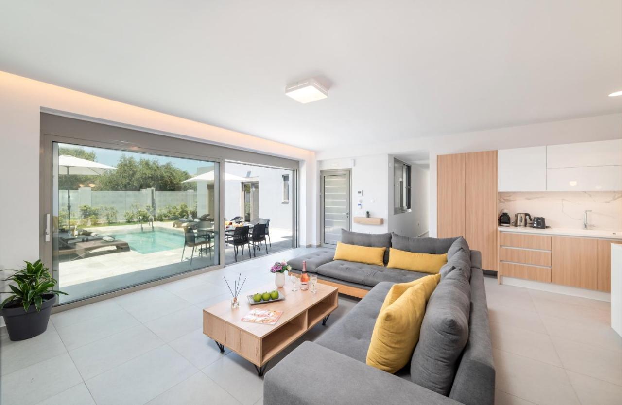 Villa Ampela By Posarellivillas Agia Marina  Exterior photo